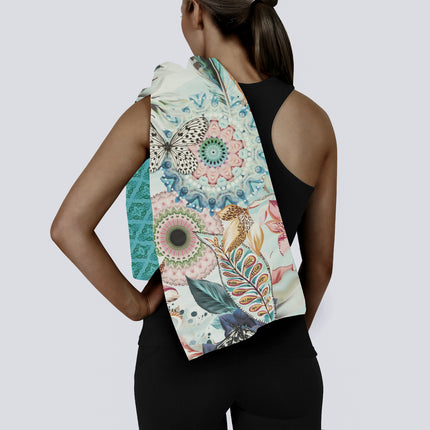 Strandlaken 50x100 cm - Vlinders en Bloemen Print - Aqua - Polyvelvet - Sport & Travel Handdoek
