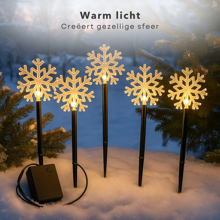 Cheqo® LED Tuinstekers - Sneeuwvlok Verlichting - Set Van 5 - Warm Wit LED - Buitenverlichting - IP44 Waterdicht - Acryl Sneeuwvlok - Kunststof Grondpen - Batterij Aangedreven - Automatische Timer - 8 Uur Aan Timer - 16 Uur Uit Timer
