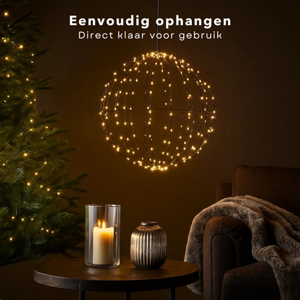 Cheqo® Verlichte Bal Voor Buiten - Warm Wit LED-Licht - Kerstbal LED - Kerstfiguur - Kerstverlichting Voor Buiten - 260 LED Lampjes - Timerfunctie - Stevig Zwart Metaal - Moderne Uitstraling - Tuinverlichting - Sfeerverlichting