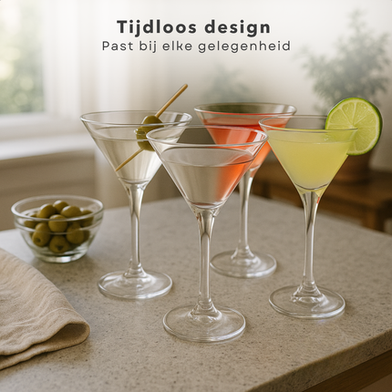 Cheqo® Martini Glazen Set - Martiniglas Set - Martiniglazen - Cocktail Glas Set - 220ml - Voor Cocktails en Martini's - Pornstar Martini Glas - Espresso Martini - 4 Stuks