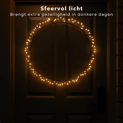 Cheqo® Verlichte Kerstkrans - Warm Witte LED - Spatwaterdicht - Buiten Te Gebruiken - Metalen Frame - 210 LED Lampjes - Zwarte Kleur Krans - Diameter 50 CM - Kerstdecoratie - Sfeerverlichting - IP44 - Deurkrans - Binnen En Buiten