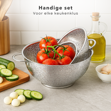 Cheqo® Roestvrijstalen Vergiet - Vergietset 3-Delig - Keukenaccessoire RVS - Verschillende Maten - 16.5 cm Vergiet - 22.5 cm Vergiet - 28.5 cm Vergiet
