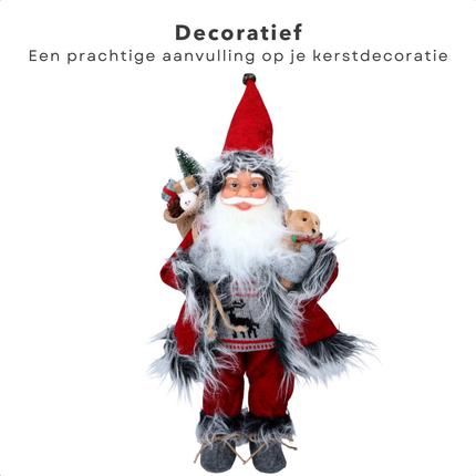 Cheqo® Kerstman Decoratie - Kerstman Pop - 46 cm Rood Bont - Kerstman Figuur - Kerstfiguur met Cadeaus en Knuffelbeer