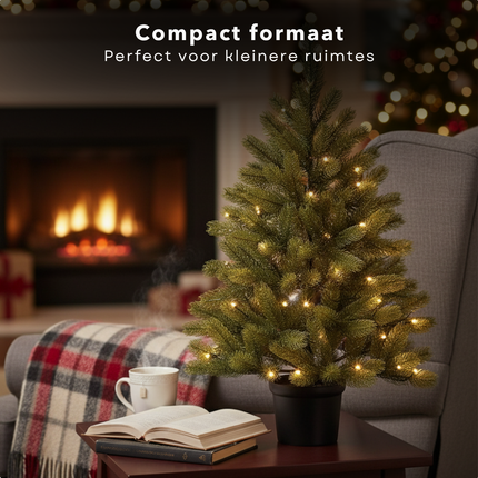 Cheqo® Kunstkerstboom Met LED Verlichting - Mini Kerstboom op Batterijen - Tafelkerstboom - Compacte Kerstdecoratie - Warm Witte LED Lampjes - Luxe Takken - Eenvoudig Op Te Zetten - Kerstboom In Pot - 90 CM Hoog