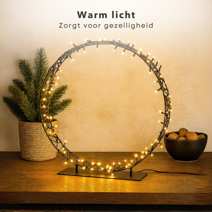 Cheqo® Kerstkrans Op Standaard - 200 Led Verlichting - 40 cm Diameter - Warm Wit Licht - Automatische Timer - Binnen En Buiten Gebruik - Metalen Standaard - IP44 Adapter - Met Timer - Kerst Krans - Kerstverlichting