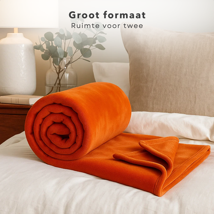 Cheqo® Fleece Deken - Plaid Flannel - Terracotta Oranje - 150 x 200 cm - Comfortabele Plaid - Zachte Textuur - Hoogwaardig Polyester - Eenvoudig Schoon Te Maken - Dekentje - Duurzame Fleece - Royale Afmetingen - Warme Deken