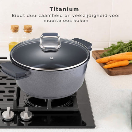 Cheqo® Titanium Kookpan - 20cm - 1.8 liter - Inductie Geschikt - Krasbestendig - Glazen Deksel 