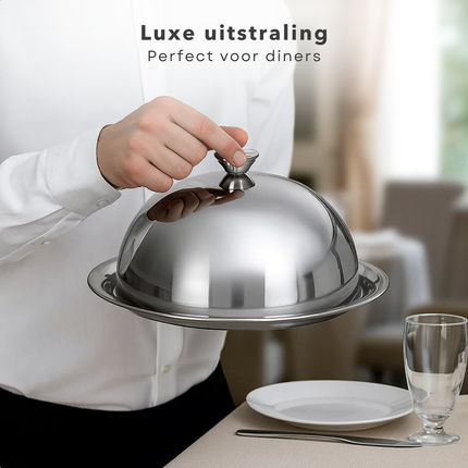 Cheqo® RVS Stolp - Serveerschaal Met Deksel - 30 cm Diameter - Voedsel Presenteren - Taartstolp - Kaas En Gebak - Snacks Serveren - Glanzend Roestvrij Staal - Stolp Met Onderbord - Ronde Serveerschaal