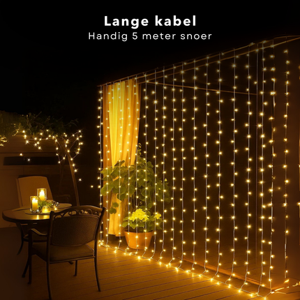 Cheqo® Gordijnverlichting Warm Wit - LED Gordijn - Watervaleffect - 220 LED Lampjes - 200x100 Cm - Lichtgordijn Binnen En Buiten - Kerstverlichting - Transparante Kabel - IP44 Bescherming - 5 Functies Geheugen - Ijspegel Verlichting