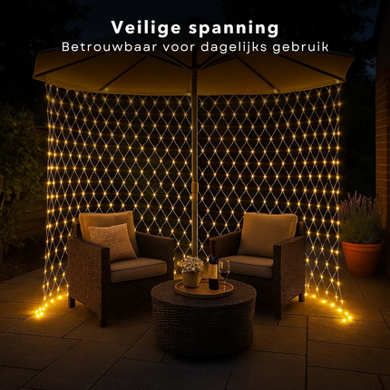 Cheqo® Lichtgordijn LED Netverlichting - Warm Wit Licht - 320 LED Lampjes - Binnen En Buiten - IP44 - Kerstverlichting - Groen Snoer - Lichtnet - Kerstboomverlichting - Lichtgordijn - Licht Net - Kerst Verlichting