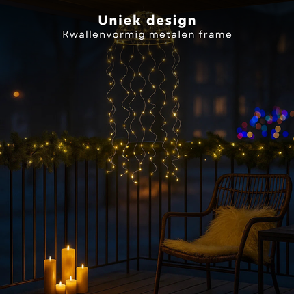 Cheqo® Kroonluchter Kwal - Kerstverlichting - Buitenlamp Terrass - Warm Witte LED Verlichting - 160 LED Lampjes - Spatwaterdicht - Voor Buitengebruik - Opvallende Blikvanger - Kerstdecoratie - Zilveren Design