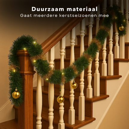 Cheqo® Kerstslinger 270 CM - Guirlande - Kerstdecoratie Groen Goud - Goudkleurige Decoratie - Kerstversiering - Groene Decoratie - Gouden Accenten - Feestelijke Decoratie - Winterdecoratie - Kerst Slinger - Kerstversiering Groen
