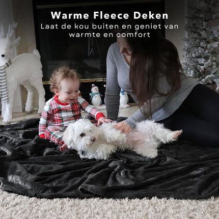 Cheqo® Fleece Deken - Groot Formaat - Wasbaar - Donkergrijs - Warmtedeken - Bovendeken - 125 x 150 cm - Polyester Fleece - Winterdeken - Warme Deken Voor Woonkamer - Fleece Plaid - Extra Comfortabel Plaids