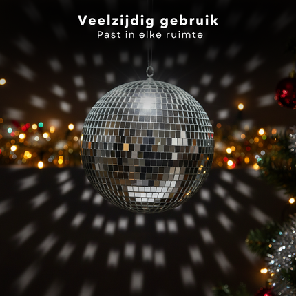 Cheqo® Kerst Discobal - Spiegelbol 30 CM - Zilver Spiegelglas - Disco Bal Zilver - Eenvoudig Op Te Hangen - Kerstversiering - Feestdagen Decoratie - Discobal Ornament - Spiegelglas Discobal - Kerstdecoratie