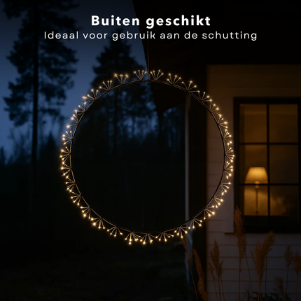 Cheqo® Verlichte Kerstkrans - Warm Witte LED - Spatwaterdicht - Buiten Te Gebruiken - Metalen Frame - 210 LED Lampjes - Zwarte Kleur Krans - Diameter 50 CM - Kerstdecoratie - Sfeerverlichting - IP44 - Deurkrans - Binnen En Buiten