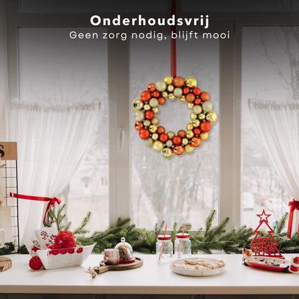 Cheqo® Kerstkrans met PVC Kerstballen 36cm - Onbreekbare Deurkrans - Weerbestendig - Krans Voor binnen en buiten - Kerstkrans met Ballen