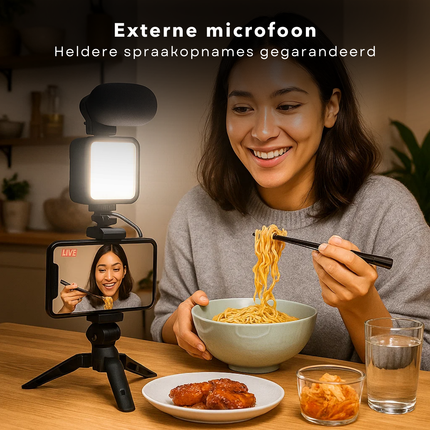 Cheqo® Telefoon Statief Met Lamp - LED Telefoon Statief - Content Creators Statief - Vloggers Telefoon Standaard - Livestream Statief - LED Lamp Met 49 LED’s - Verstelbare Lichthelderheid - Externe Microfoon Statief - Smartphone Tripod