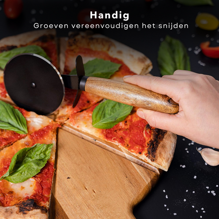 Cheqo® Luxe Pizzaplank met Snijder - 2-delige Set - Pizzabord met Groeven en Pizzasnijder - Acaciahout - met Handvat - RVS Pizzames - Diameter 30 cm - Lengte 42 cm - Dikte 1.5 cm - Handwas - Pizza Snijplank - Serveerplank - Pizza Plank Pizzastenen