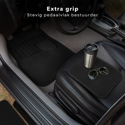 Cheqo® Universele Automatten - 4-Delige Set - Anti-Slip Bodem - Automatten Zwart - Eenvoudig Te Reinigen - Glijvaste Rug - Automatten Voor En Achter - Universeel Toepasbaar - Automatten Set - Chauffeursmat - Bijrijdermat - Matten Achterin