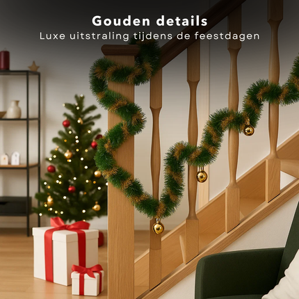 Cheqo® Kerstslinger 270 CM - Guirlande - Kerstdecoratie Groen Goud - Goudkleurige Decoratie - Kerstversiering - Groene Decoratie - Gouden Accenten - Feestelijke Decoratie - Winterdecoratie - Kerst Slinger - Kerstversiering Groen