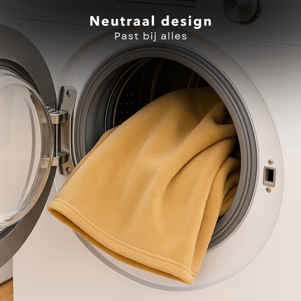 Cheqo® Fleece Deken - Fleece Plaid - 150 X 200 CM - Super Zacht - Polyester Fleece - Wasmachine Wasbaar - Beige Kleur - Tijdloze Elegantie - Duurzaam Materiaal - Bank of Bed - Woondecoratie - Comfortabel en Warm - Eenvoudig Te Reinigen