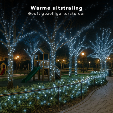 Cheqo® Kerstverlichting - Kerstlampjes - Kerstboomverlichting voor Buiten - 400 LED Lampjes - 8 Meter Lengte - Wit Licht - Koelwit - 8 Lichtfuncties - Geheugenfunctie - Timer 8 Uur - IP44 Adapter - Groen Snoer - Binnen en Buiten - Verlichte Lengte 800 CM