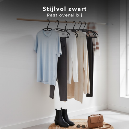 Cheqo® Kledinghangers - Kleerhanger - Kleding Hanger Zwart - Kleeerhangers Set Van 5 - Hangers - Draaibare Haak - Inkepingen Voor Bandjes - Kledinghangers Set - Kledingopslag - Garderobe Opruimen - Kleding Organisatie