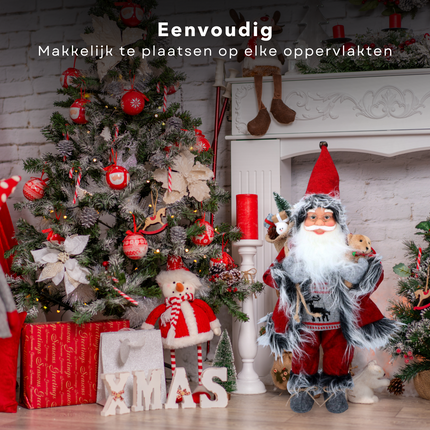 Cheqo® Kerstman Decoratie - Kerstman Pop - 46 cm Rood Bont - Kerstman Figuur - Kerstfiguur met Cadeaus en Knuffelbeer