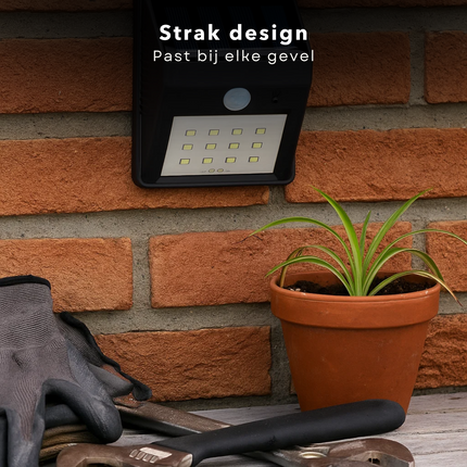 Cheqo® Solar Wandlamp - Tuinverlichting Op Zonne-Energie - Wandlamp Buiten - Buitenlamp Met Sensor - Zonne-Energie Verlichting - Weerbestendig Kunststof - Geïntegreerde LED - Zonder Elektriciteit - Schemersensor - Zwarte Wandlamp