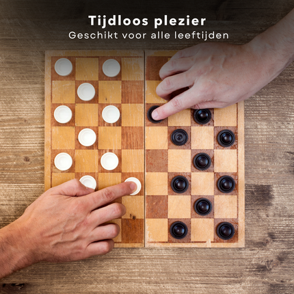 Cheqo® Bordspel Set - 99 Spellen in 1 - Gezelschapsspellen - Inclusief Dobbelstenen en Pionnen