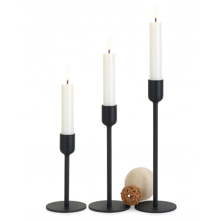 Cheqo® Metalen Kaarsenhouder Set van 3 – Zwarte Kaarsenhouders in Industriële Stijl – Woondecoratie voor Salontafel, Eetkamertafel of Bijzettafeltje – Tijdloos Design – Geschikt voor Dinerkaarsen – Kandelaar Modern