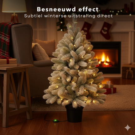 Cheqo® Kunstkerstboom Met Verlichting - Kleine Kerstboom - LED Lichtjes - Warm Wit Licht - Batterij Aangedreven - Compacte Kerstboom - Tafeldecoratie Kerstboom - Subtiel Besneeuwde Takken - Sfeervolle Decoratie - PE-Takken - Mini Kerstboom