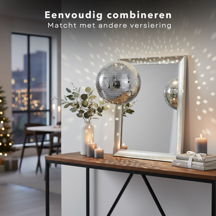 Cheqo® Kerst Discobal - Spiegelbol 30 CM - Zilver Spiegelglas - Disco Bal Zilver - Eenvoudig Op Te Hangen - Kerstversiering - Feestdagen Decoratie - Discobal Ornament - Spiegelglas Discobal - Kerstdecoratie