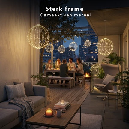 Cheqo® Kerstverlichting Buiten - LED Kerst Bollen - Tuin Kerstlampjes - Verlichte Bal - Klassieke Witte LED - Spatwaterdichte Adapter - Timerfunctie - Metalen Frame - 400 LED Lampjes - Diameter 60 cm - Lichtgrijze Kleur