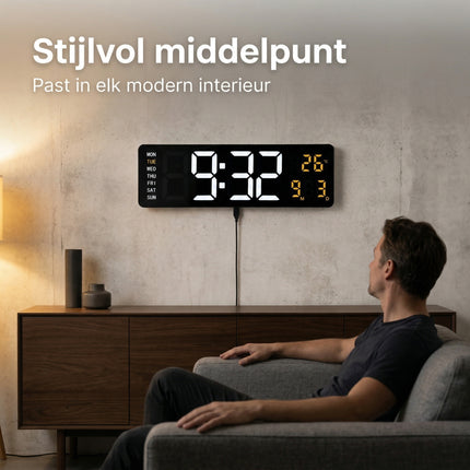 Cheqo® Digitale Wandklok met Groot Display - Lifestyle