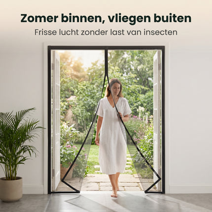 Cheqo® Deurgordijn Vliegengordijn Magnetisch - Lifestyle