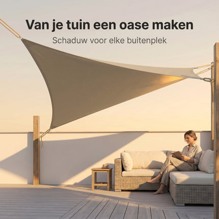 Cheqo® Schaduwdoek Driehoek - Zand Beige - Lifestyle