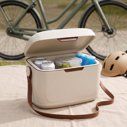 Cheqo® Koelbox - Kleine Koelbox - Draagbare Koelbox - Mini Koelbox - Koelbox zonder Stroom - Passieve Koelbox met Draagriem - Koelbox voor Camping - Strand - Picknick en Onderweg - Koelbox voor in de Auto - Isolerende Koeltas - Retro Design - Family V1 - Hero Lifestyle