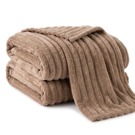 Cheqo® Fleece Deken - Plaid - Fleece Plaid met Ribstof - 2 Persoons Deken - Lits-Jumeaux Plaid - XL Deken - Bedsprei - Woondeken - Knuffeldeken - Bankdeken - Plaid voor Bank - Grand Foulard - Sprei - Taupe Plaid - Deken voor Bed - Fleece Blanket - Hero Folded