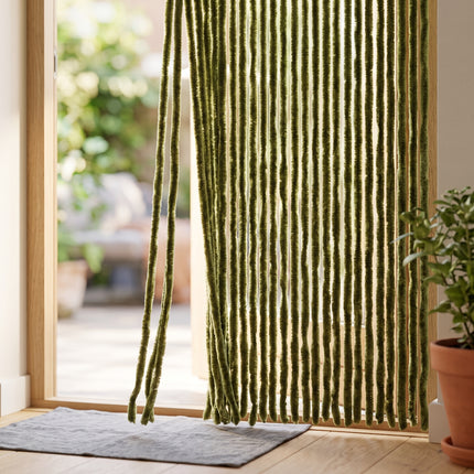 Cheqo® Vliegengordijn 90x210 cm Groen - Insectengordijn - Deurgordijn - Kattenstaart - Horgordijn - Hordeur - Pluche Strengen - Chenille - Muggengordijn - Vliegenhor - Anti Insecten - voor Deur, Tuindeur, Balkondeur, Caravan en Camper - Hero Lifestyle