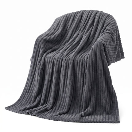 Cheqo® Fleece Deken - Plaid - Fleece Plaid met Ribstof - Woondeken - Knuffeldeken - Bankdeken - Plaid voor Bank - Grand Foulard - Sprei - Heerlijk Zacht en Warm - Antraciet Plaid - Grijze Plaid - Deken voor Bed en voor Woonkamer - Fleece Blanket - Hero Studio