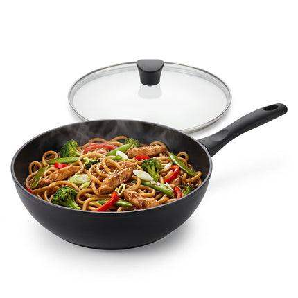 Cheqo® Wokpan met Glazen Deksel - Wok - Wokpan Inductie - Wokpan met Anti-aanbaklaag - Wadjan - Wokpan Zwart - Wokpan voor Alle Warmtebronnen - Wokpan voor Gasfornuis en Keramische Kookplaat - Roerbakpan - Hapjespan - Wokpan Antikleeflaag - Hero Studio