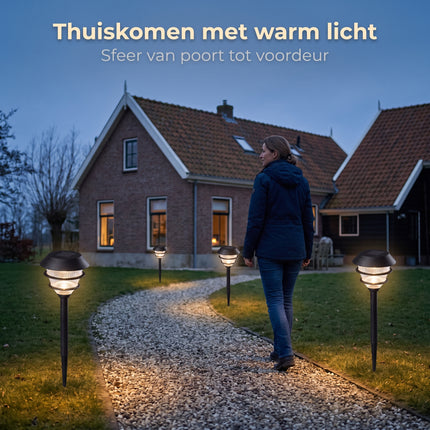 Cheqo® Solar Tuinlampen Set van 4 Zwart - Lifestyle