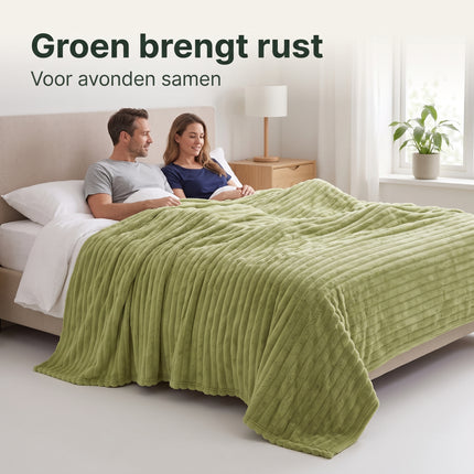 Cheqo® Fleece Deken 2 Persoons - Plaid XL - Lits-Jumeaux Deken - Bedsprei - Grote Fleece Plaid - Deken voor Tweepersoonsbed - Ribstof Plaid - Woondeken - Bankdeken - Knuffeldeken - Grand Foulard - Sprei - Groene Plaid - Fleece Blanket - Lifestyle