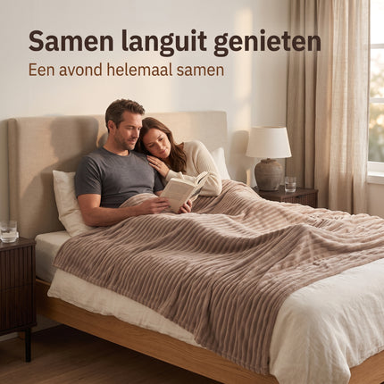 Cheqo® Fleece Deken - Plaid - Fleece Plaid met Ribstof - 2 Persoons Deken - Lits-Jumeaux Plaid - XL Deken - Bedsprei - Woondeken - Knuffeldeken - Bankdeken - Plaid voor Bank - Grand Foulard - Sprei - Taupe Plaid - Deken voor Bed - Fleece Blanket - Lifestyle