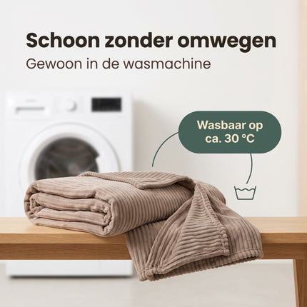 Cheqo® Fleece Deken - Plaid - Fleece Plaid met Ribstof - 2 Persoons Deken - Lits-Jumeaux Plaid - XL Deken - Bedsprei - Woondeken - Knuffeldeken - Bankdeken - Plaid voor Bank - Grand Foulard - Sprei - Taupe Plaid - Deken voor Bed - Fleece Blanket - Bezwaarkiller