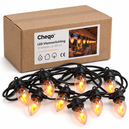 infographic opus55 niet geselecteerd (fout: Two changes. (1) The coiled light string in front of the box shows only nine flame bulbs: add one more identical lamp (black dome holder with ring eyelet, clear drop-shaped bulb with the flame-shaped LED inside) on the cable, so that exactly ten bulbs are visible. (2) On the label, render the brand name Cheqo® in clean Poppins Bold with a standard lowercase q (straight descender, no hook or tick at its foot). Keep the box, the rest of the label text, t