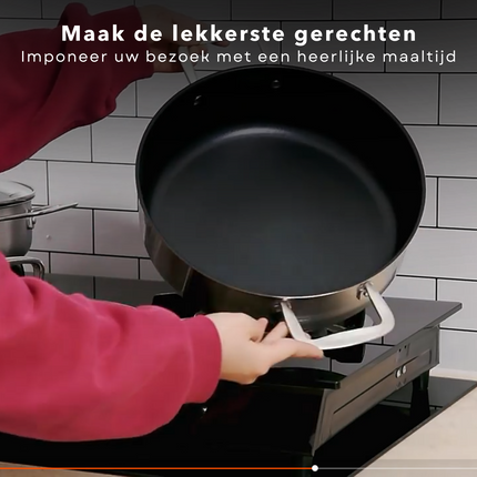 Cheqo® Braadpan met Deksel - Ø20cm - Aluminium - Braadpan Inductie, Gas, Elektrisch, Keramisch, Halogeen, Oven - Vaatwasserbestendig - PFOA Vrij - Non-Stick - Keramische Coating Braadpan