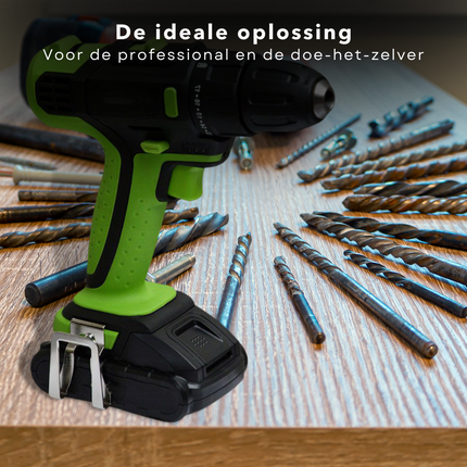 Cheqo® Accuboormachine - 14.4V - Schroefboormachine - Schroefmachine - Li-ion 2000mAh - 0-400/1500 tpm - 10mm Boorkop - 17+1 Slipkoppeling - 1 uur Oplaadtijd - 6 Bits & Bithouder - Verpakt in Kunststof Koffer Accuboormachines