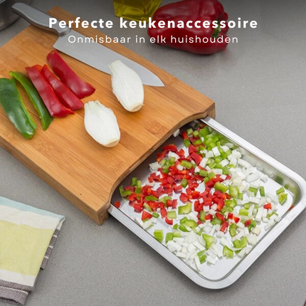 Cheqo® Snijplank met Opvangbak voor Snijafval - Snijplank Bamboe - 1 RVS Lade - Uitschuifbaar - Snijplank met Afvalbak - 35x25x4cm Snijplank